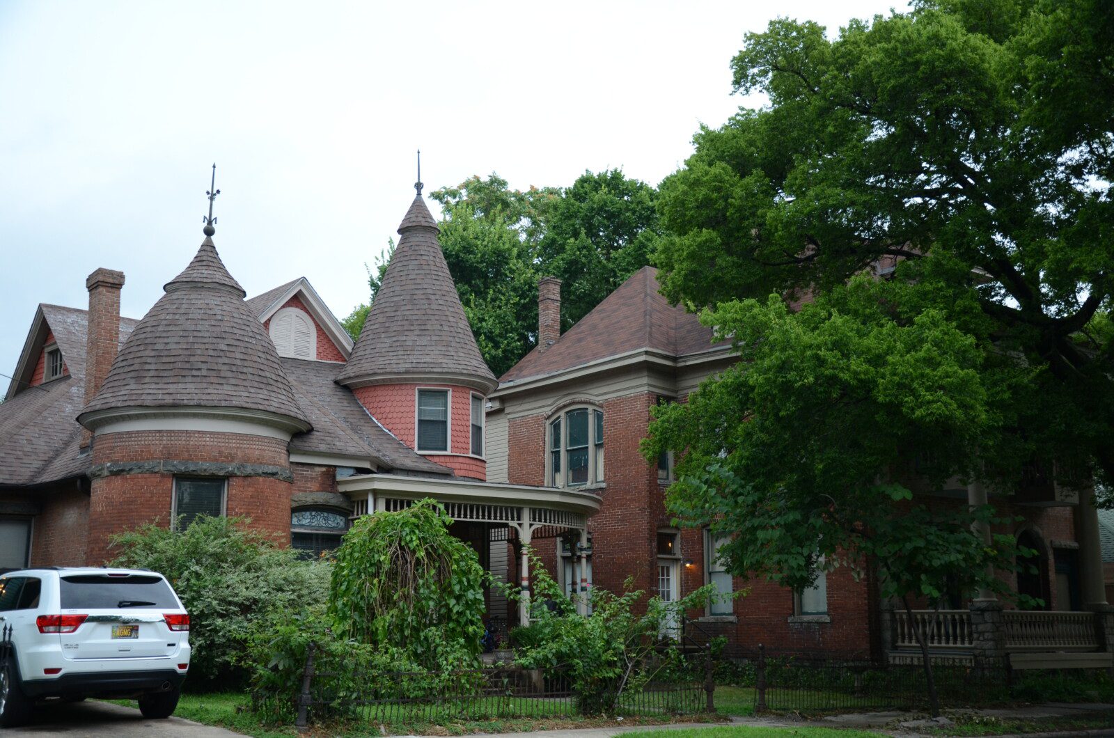 MacArthur_Park_Historic_District,_1_of_2